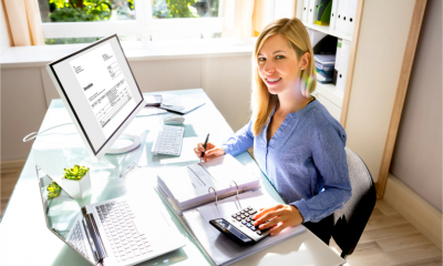 MTD for VAT software simplifies a woman's VAT return