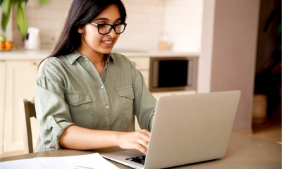 A outsourced bookkeeper completes a company's accounts and bookkeeping